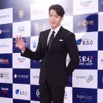 <b>수트</b>입은 김우빈의 자태;ㅠ