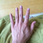[댓글부탁해] 나 <b>손</b> 많이 작은거 같애??