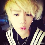 [EXO] <b>이</b>새끼 또 아이돌 <b>병</b>에 걸렸냐 보네