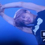 [카이] 스트레칭하는 <b>종인</b>이+ / 태국콘 엔딩 맨트