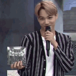 [카이] 종인이 시키면 잘해놓고 꼭 <b>부끄</b>뎌워해ㅋㅋ