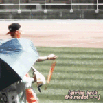 [EXO] 오세훈 김민석 비교되는 인성.<b>gif</b>