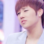 [댓글부탁해] 친하지도않은애가 체육복빌려가서 잃어버림
