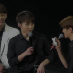 [EXO] 민석이 <b>닭발</b>할때는 양손동기화 안하네(핵둥미안)