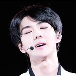 [EXO] 오세훈 이거 입좀<b>이상해</b>