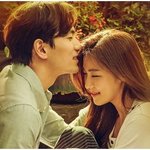 김사랑 앞에서도 굴욕없는 하지원 몸매