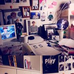 [EXO] 사람들 내방만 보면 조카 <b>한숨</b>쉬더라 ㅋㅋ