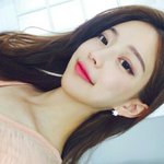 누가더이뻐?