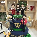 <b>정성</b>가득 아이돌 조공 케이크