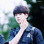 [EXO] 얘진짜잘생겼는데 팀에서 수호같은 포지션임..