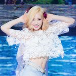 '<b>귀욤</b>주의' 칵테일 쏟은 태연ㅋㅋ