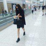 공효진 공항 <b>직찍</b> 사진 뜸 ㄷㄷ 