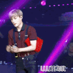 [카이] ㅁㅏㅇㅣ크~ <b>볼륨</b> 낮춰달라구여↓↓ 녜에