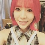 새빨간머리도 거뜬히 소화해내는 여돌!