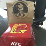 <b>KFC</b>징거더블다운…. DZZ 도전!!