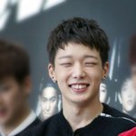 [EXO] 눈웃음 짓는 강아지 <b>바비</b> 보고갈래?