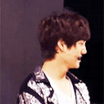 [EXO] 부푼 가슴을 안고 <b>아케이드</b>를 나섰다