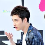 [EXO] 아니 <b>몰골</b>을 보아 아예 학교에서 밤을 지새웠다고 보는...