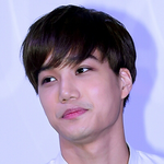 [EXO] 남성호르몬이 좀 많아서 <b>수염</b>자국이 심한가?