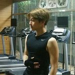 [EXO] 백현이 가슴이 내거보다 큰듯