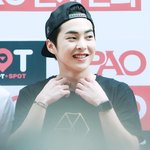 [시우민] 민석이 <b>피자헛</b>+강남나이키매장에 갔대 ㅋㅋ