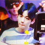 [EXO] 백현이가 불락b 6원만큼 안 한 게 다행