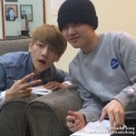 [EXO] 눈앞이 다 <b>캄캄</b>해 니가 뚫어져라 쳐다볼 때