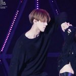 [EXO] <b>어둠</b> 속의 핀 꽃 바다위에 뜬 달