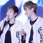 [EXO] 네 <b>편이</b> 될게 네 곁에서 절대 안 떠나