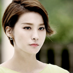 몸매와 패션의 조화가 일품인 유인영!