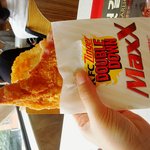    치킨과 햄버거를 동시에   