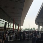 [EXO] 엑소 볼려고 <b>공항</b>에 온 중국 빠렉들