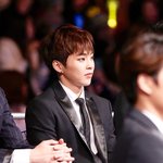 [시우민] ㅅㄷ) 민석이 사진 폰배경으로 해놨는데