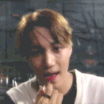 립스틱 바르는 男스타들 모습