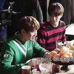 [엑소] 나만 애들 <b>엽사</b> 모으는거 취미냐