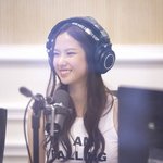 <b>헤드폰</b> 낀 귀여운 女아이돌들