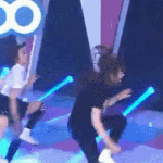 [모든팬덤] 걸그룹 소나무에 <b>대역죄인</b> 있는줄...... 