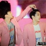 [EXO] 이거 <b>종이</b>떼는주느거야