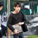 남자도 시스루룩 입어요.jpg