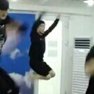 [EXO] <b>담배</b>피는사람들지나가면