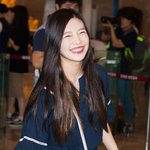 [레드벨벳] 오늘도 역시 환한미소로 공항에 등장하는 조이