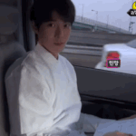 [뉴트] 떨리는 <b>입술</b>을 오므려 다가올 이별을 참아도 