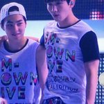 [시우민] <b>슈슈</b>닮은 시우민