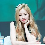 [드루와] 최근팬싸인회에서 <b>꽃미모</b> 선보인 손나은