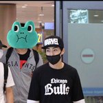 [시우민] 헐 시우민이 <b>일본</b>에서 사온거.충격