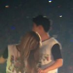 [EXO] 디오 <b>아이린</b> 손잡은게뭐라고 멤버머리채못잡아서 안달이냐