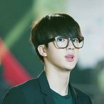 [방탄소년단] 김석진 <b>뿔테</b>