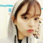 <b>이분</b>누군지아세요??