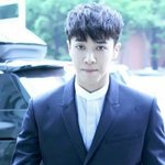 이기광 얼굴 소멸 직전.jpg