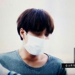 [EXO] 카백수 <b>밤새</b> 게임하다가 출국함